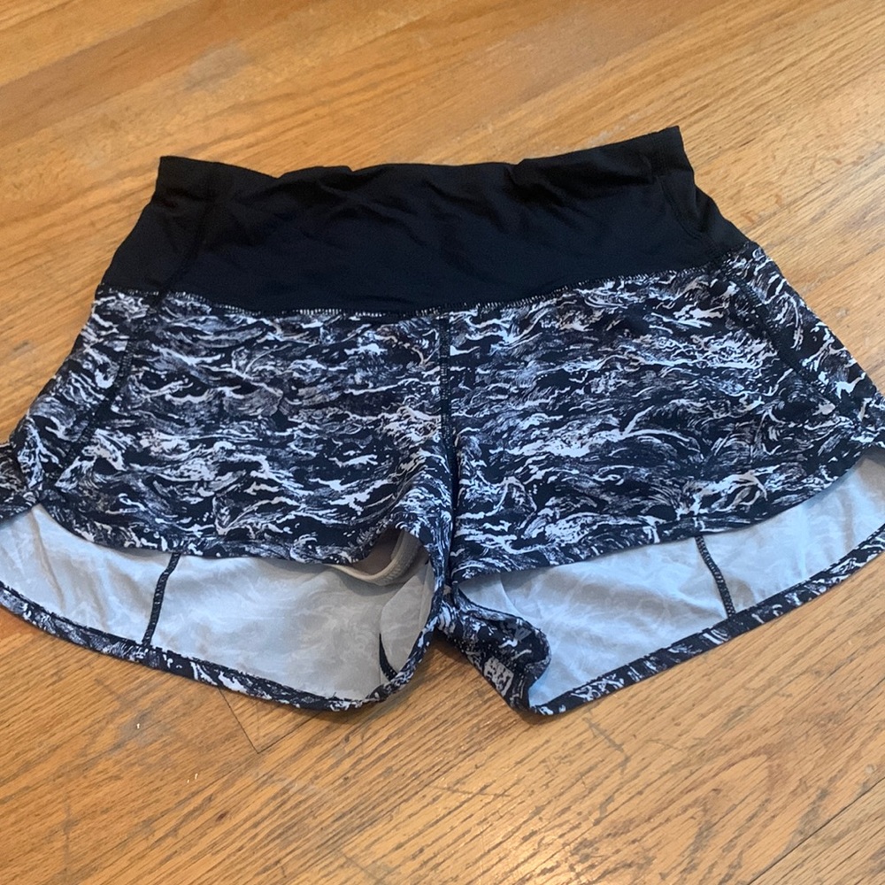 Lululemon high waist speed up short size 6